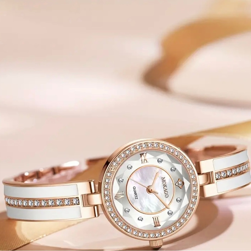 MKGO Women's Luxury Rhinestone Quartz Bracelet Watch Dial Cutting Fashion Analog